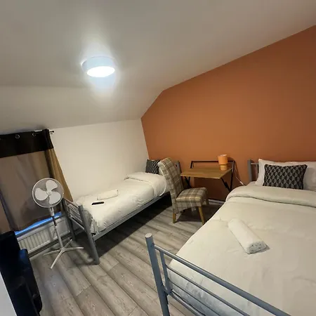 Tottenham Velvet Suites London Exterior photo