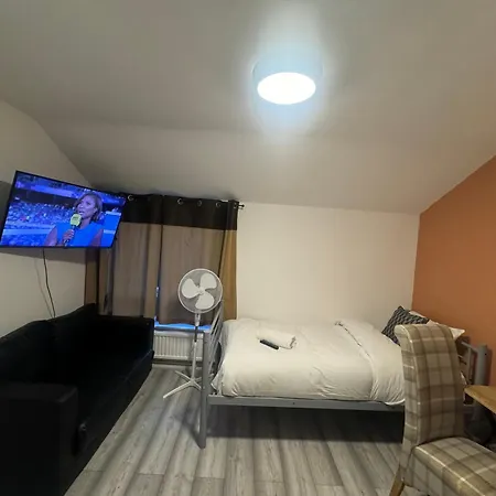 Tottenham Velvet Suites London Exterior photo